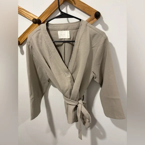 ALL ROW TIE DETAIL BLOUSE - Picture 5 of 7